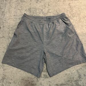 Men’s Lululemon liner less shorts. Size L. 5 inch